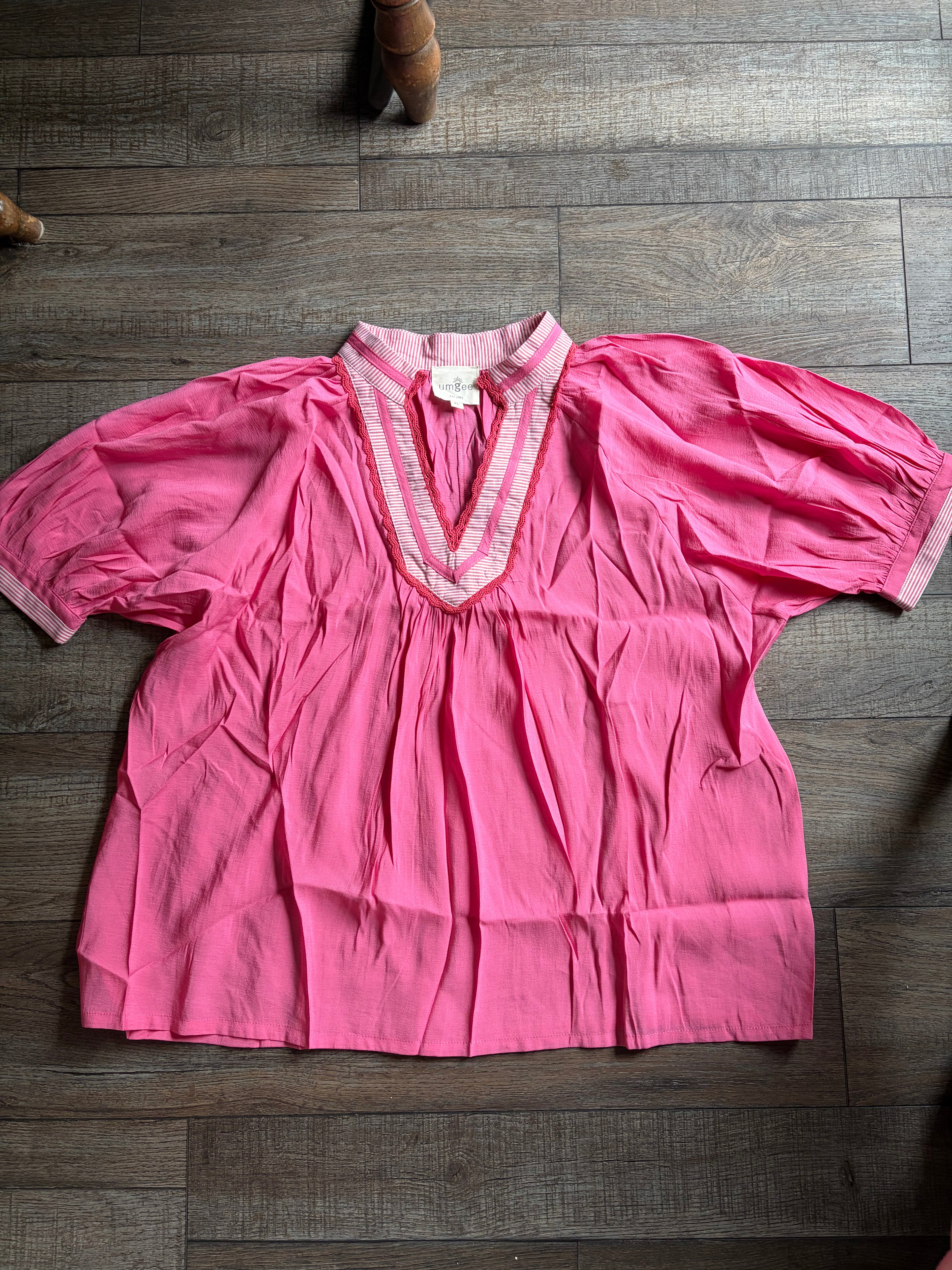 PLUS - Pink Top