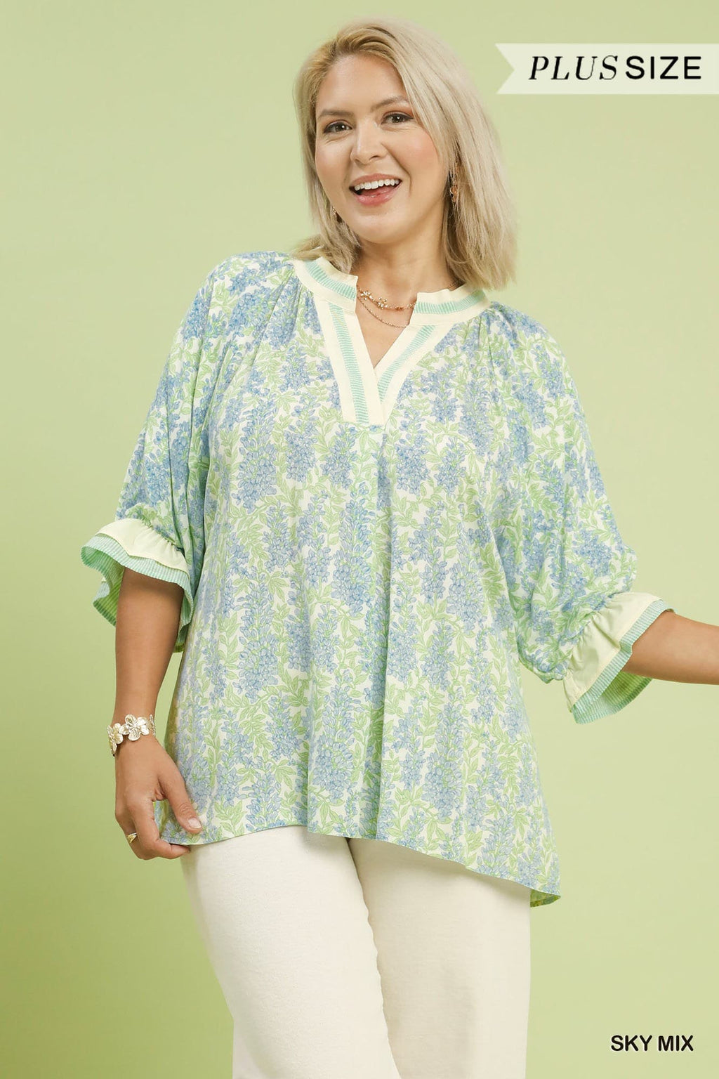 PLUS - Blue & Green Floral Top