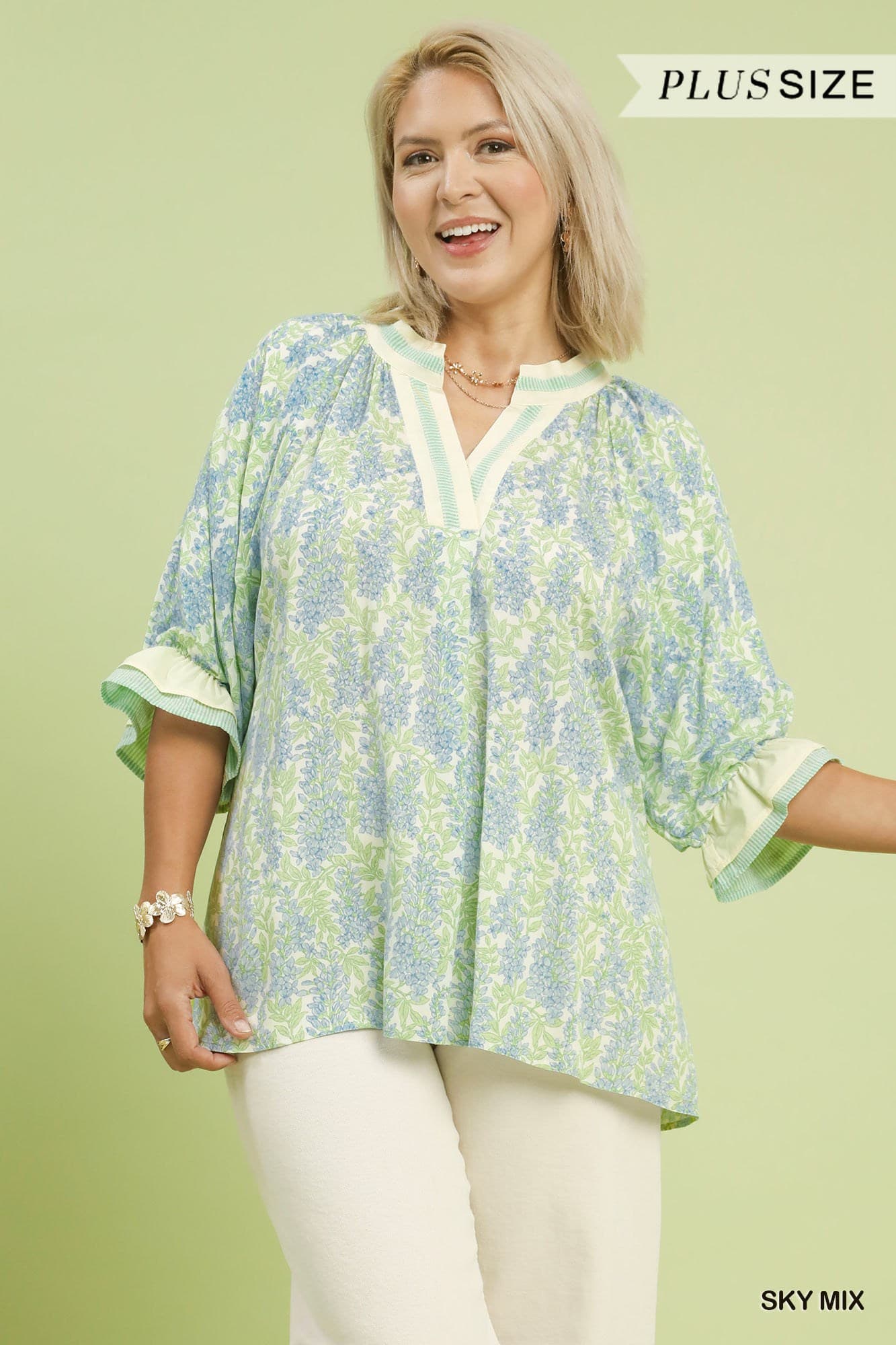 PLUS - Blue & Green Floral Top