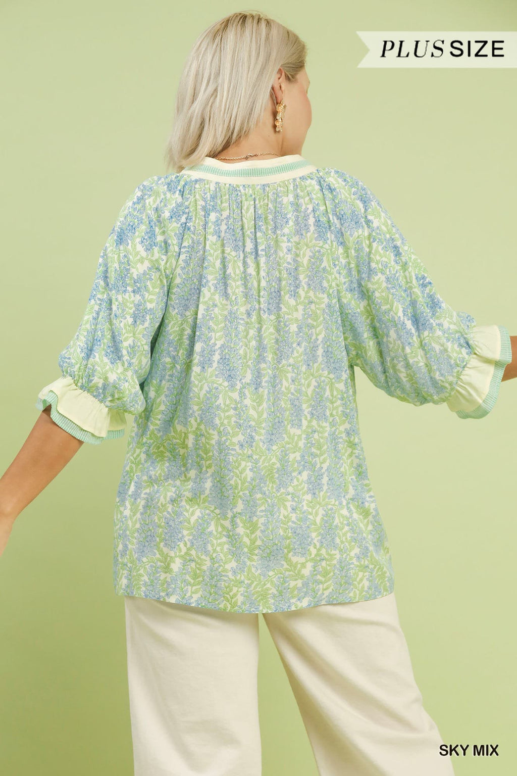 PLUS - Blue & Green Floral Top